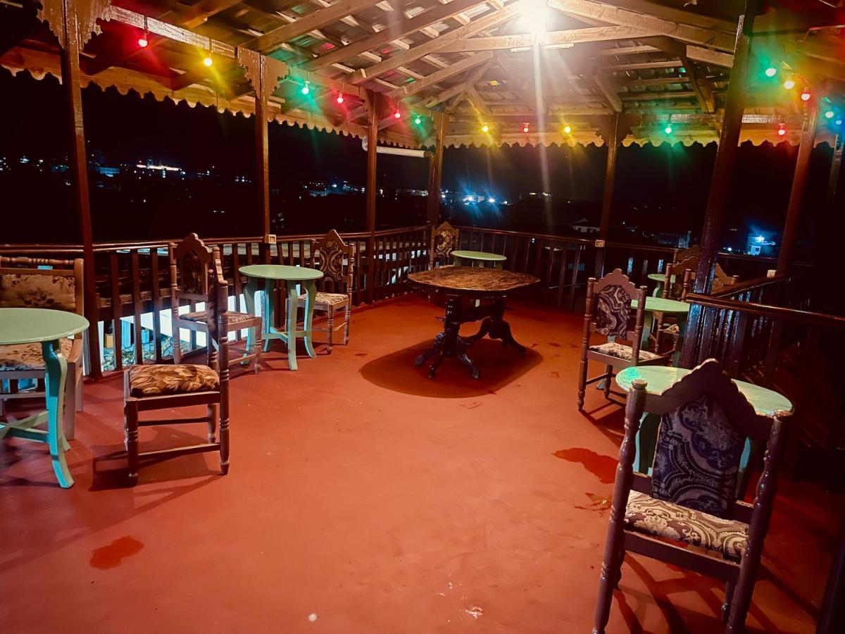 بيت شباب Bottoms Up Zanzibar المظهر الخارجي الصورة