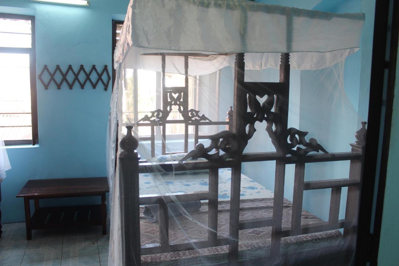 بيت شباب Bottoms Up Zanzibar المظهر الخارجي الصورة