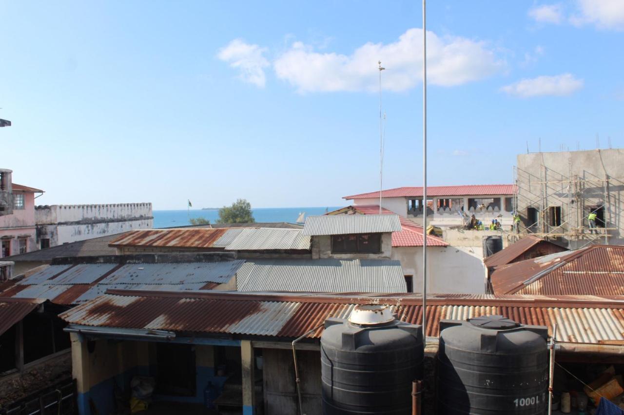 بيت شباب Bottoms Up Zanzibar المظهر الخارجي الصورة