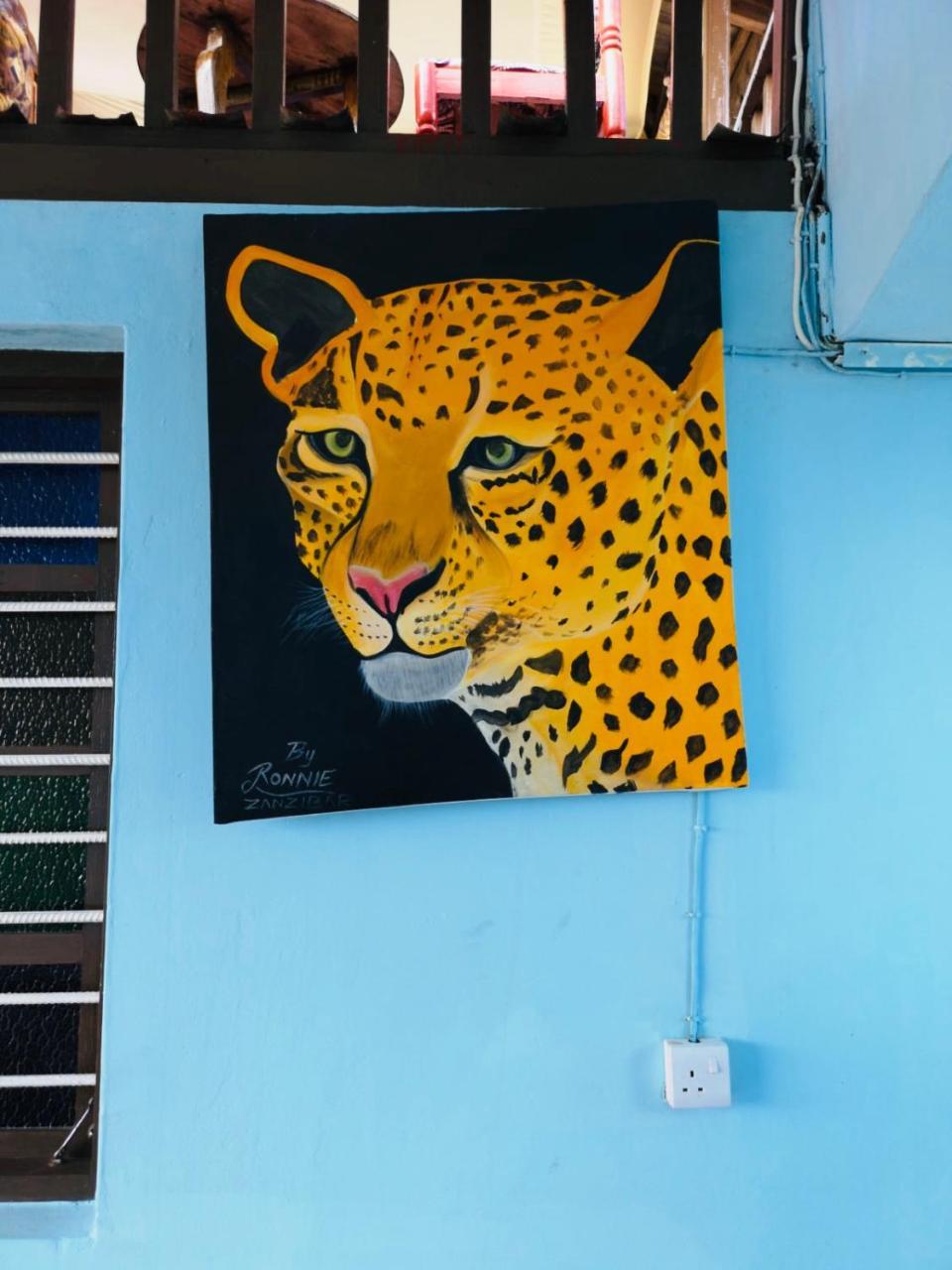 بيت شباب Bottoms Up Zanzibar المظهر الخارجي الصورة
