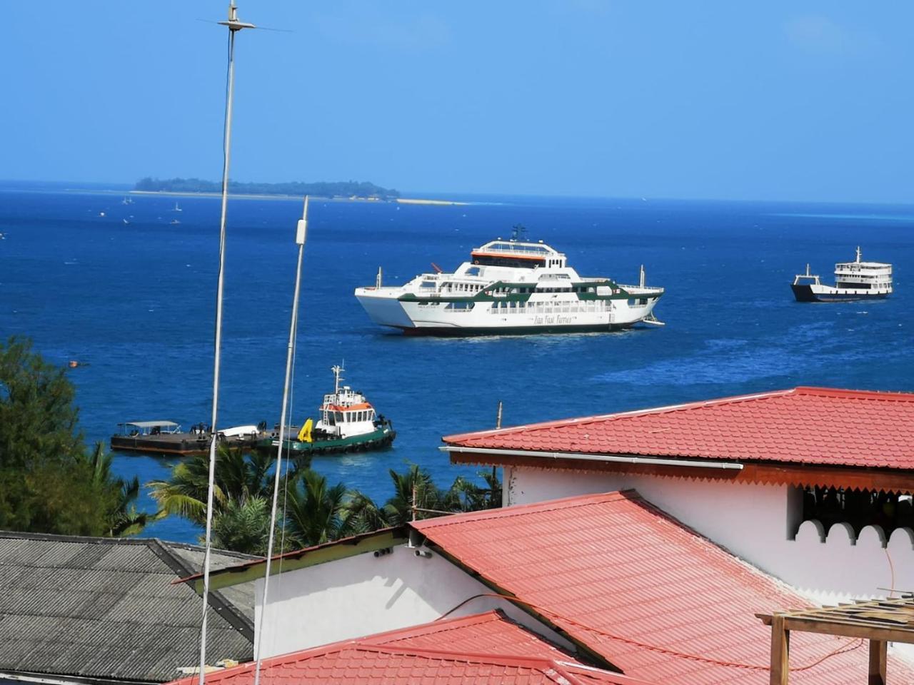 بيت شباب Bottoms Up Zanzibar المظهر الخارجي الصورة